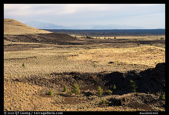 Plain with lava flows. Craters of the Moon National Monument and Preserve, Idaho, USA (color)
