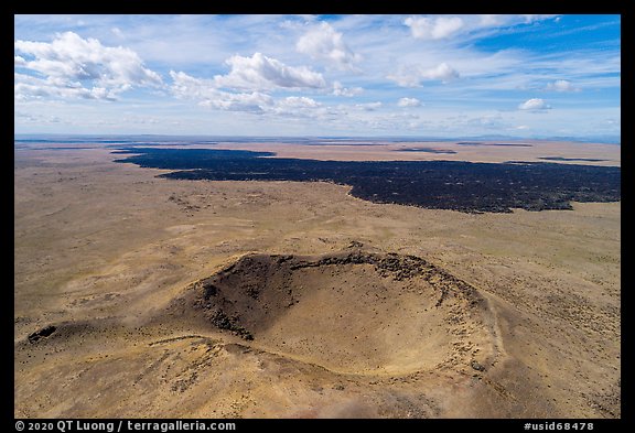 Aerial view of Bear Den Butte and Grassy Lava Flow. Craters of the Moon National Monument and Preserve, Idaho, USA