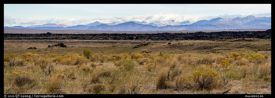 Laidlaw kapuka and Pioneer Mountains. Craters of the Moon National Monument and Preserve, Idaho, USA