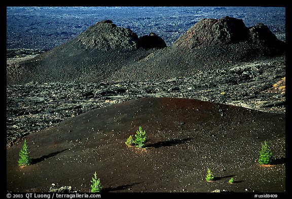 Cinder cone and lava plugs, Craters of the Moon National Monument. Idaho, USA