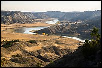 Missouri River valley in autumn. Upper Missouri River Breaks National Monument, Montana, USA ( color)