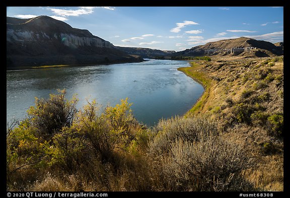River near Dark Butte. Upper Missouri River Breaks National Monument, Montana, USA (color)