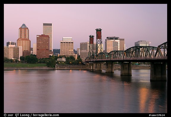 Skyline and Hawthorne Bridge, dawn. Portland, Oregon, USA