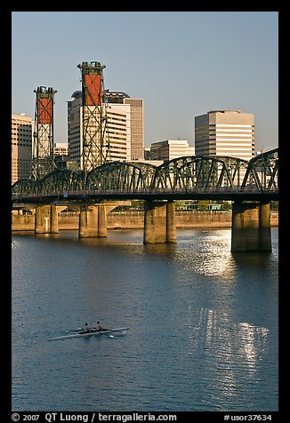 Double-oar rowboat and  Hawthorne Bridge. Portland, Oregon, USA