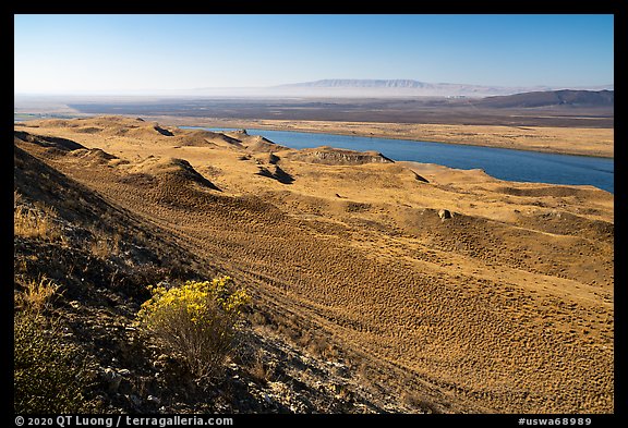 Columbia River and Rattlesnake Mountain, Hanford Reach National Monument. Washington (color)