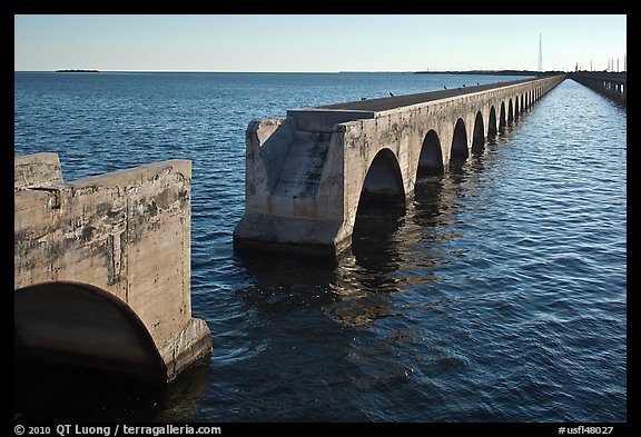 Abandonned Bridge, Sugarloaf Key. The Keys, Florida, USA