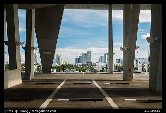 Open air parking garage designed by Herzog and de Meuron, Miami Beach. Florida, USA (color)
