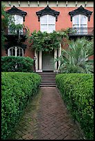 Garden and historic house entrance. Savannah, Georgia, USA