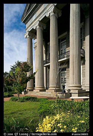 Columns on side of old courthouse museum. Vicksburg, Mississippi, USA