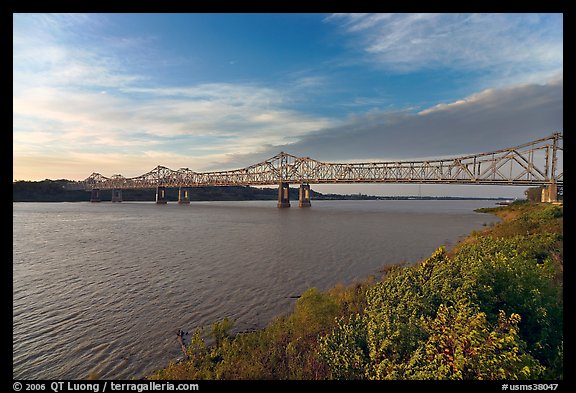 Brige of the Mississippi River, early morning. Natchez, Mississippi, USA (color)