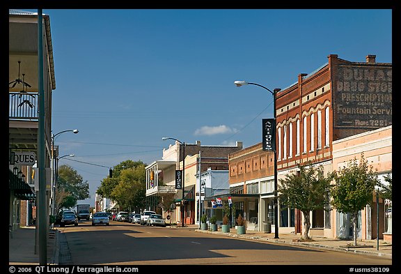 Commercial street. Natchez, Mississippi, USA (color)