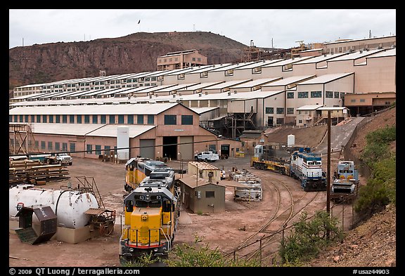 Morenci concentrator building. Arizona, USA (color)