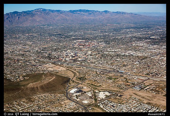 Aerial view of downtown Tucson and Rincon Mountains. Tucson, Arizona, USA