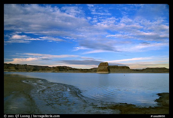 Wahweap Bay, Lake Powell, Glen Canyon National Recreation Area, Arizona. USA (color)