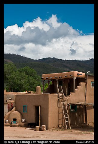 Pueblo house. Taos, New Mexico, USA