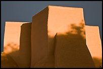 Massive adobe walls and buttresses of San Francisco de Asisis church, Rancho de Taos. Taos, New Mexico, USA