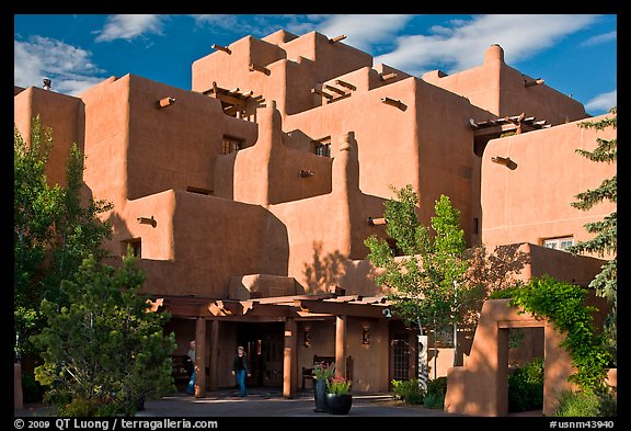 Loreto Inn hotel. Santa Fe, New Mexico, USA (color)