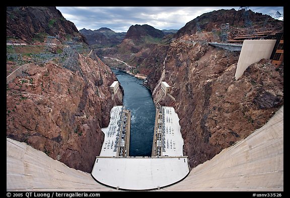 Dam, power plant and Black Canyon. Hoover Dam, Nevada and Arizona (color)