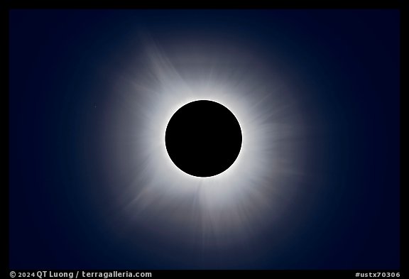 Corona streamers, April 8 2024 total eclipse. Waco Mammoth National Monument, Texas, USA