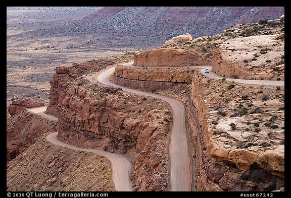 Moqui Dugway graded dirt switchback road. Bears Ears National Monument, Utah, USA