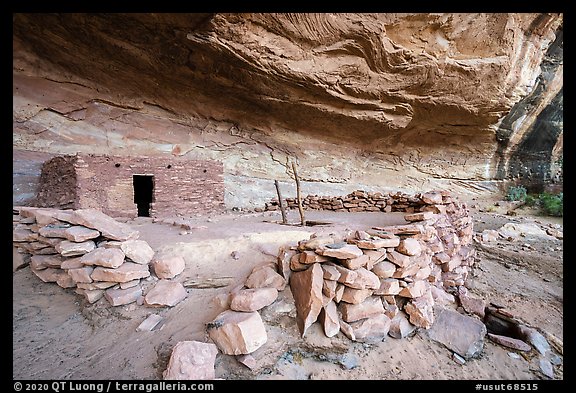 Kiva and ruin with doorway. Bears Ears National Monument, Utah, USA (color)