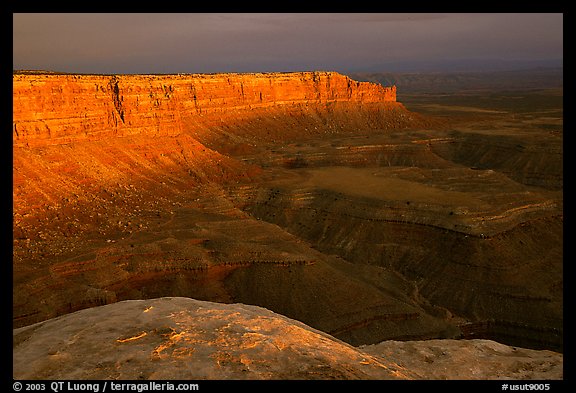 Cliffs near Muley Point, sunset. Utah, USA