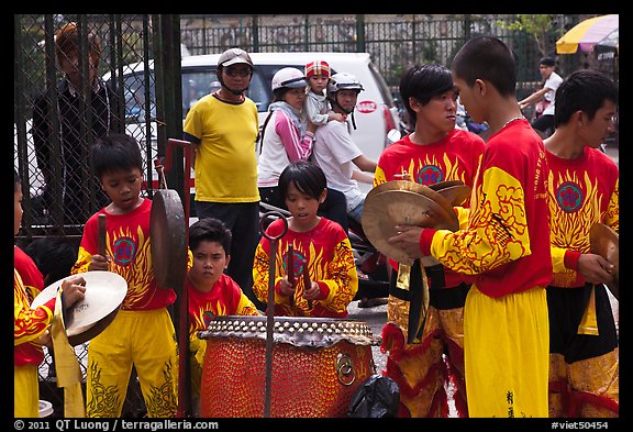 Dragon dance band made of children, Thien Hau Pagoda. Cholon, District 5, Ho Chi Minh City, Vietnam