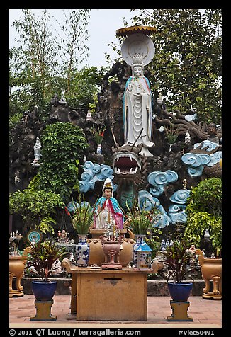 Statues and fountain, Giac Lam Pagoda, Tan Binh District. Ho Chi Minh City, Vietnam