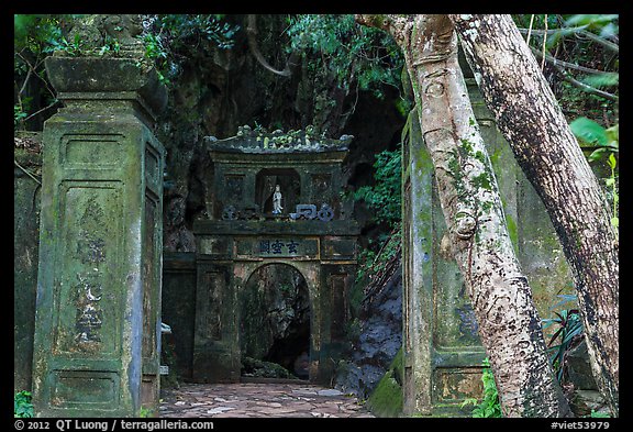 Gate at the entrance of Huyen Khong cave. Da Nang, Vietnam (color)