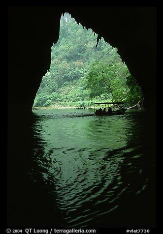 The Nang River passes through a cave. Northeast Vietnam