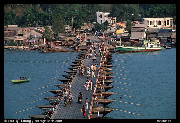 Flotting bridge. Ha Tien, Vietnam