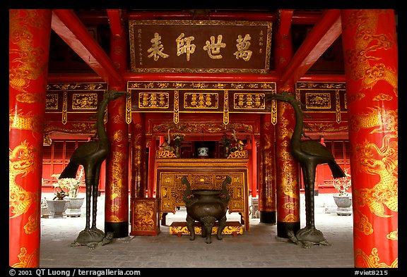Red columns and altar with phoenix, Temple of the Literature. Hanoi, Vietnam